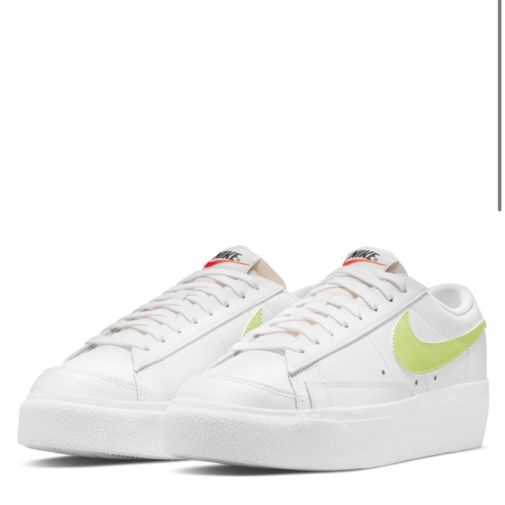 NIKE BLAZERS PLATFORM LOW